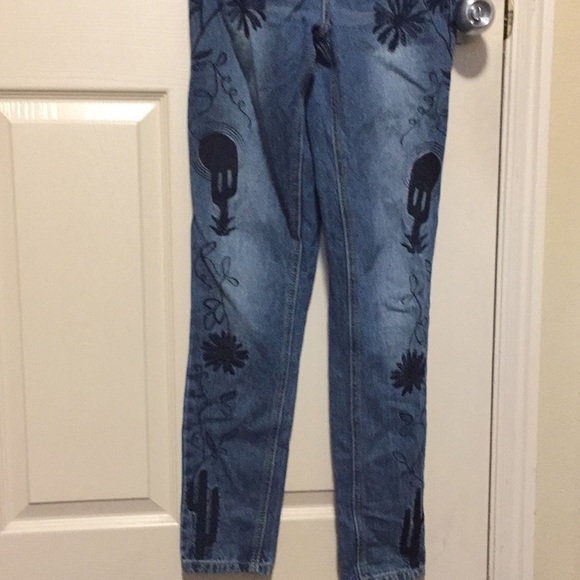 Overalls - Picture 4 of 6